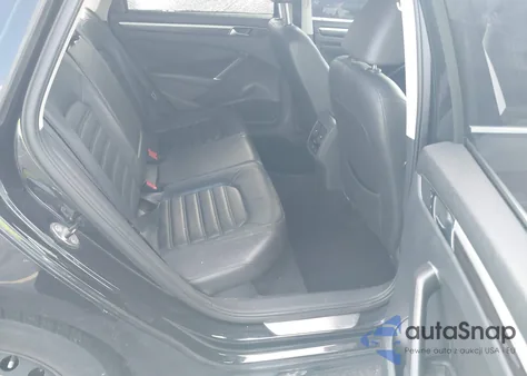 2017 Volkswagen Passat 1.8T Sel Premium from USA, damaged, VIN 1VWCT7A39HC058329